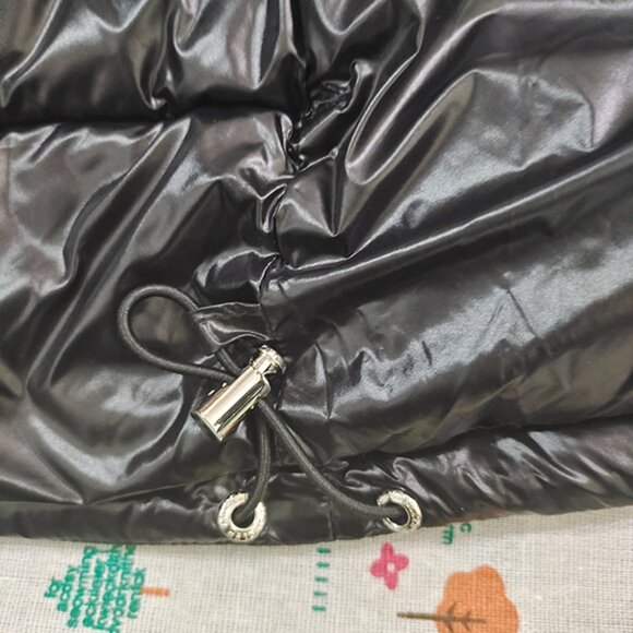 Moncler Padded Logo-Patch Gilet - Picture 12 of 12